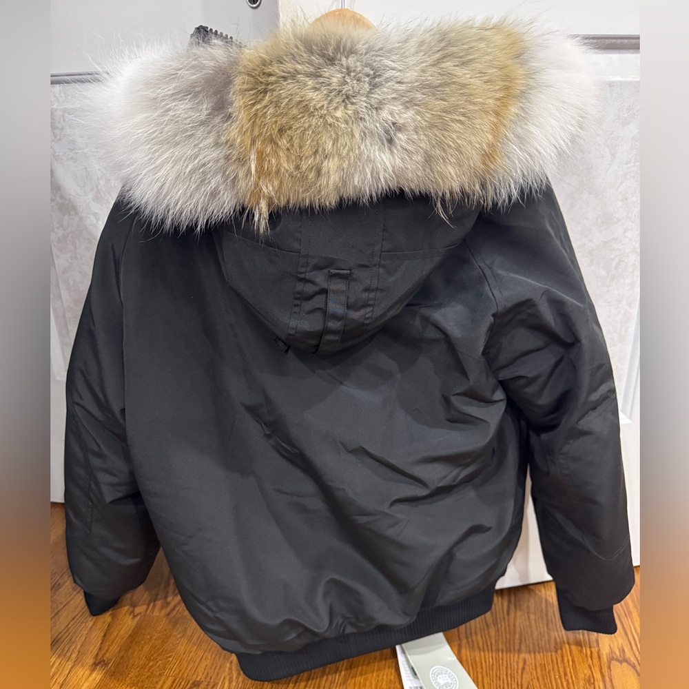 Canada Goose similar Black Jacket with Red Logo Patch